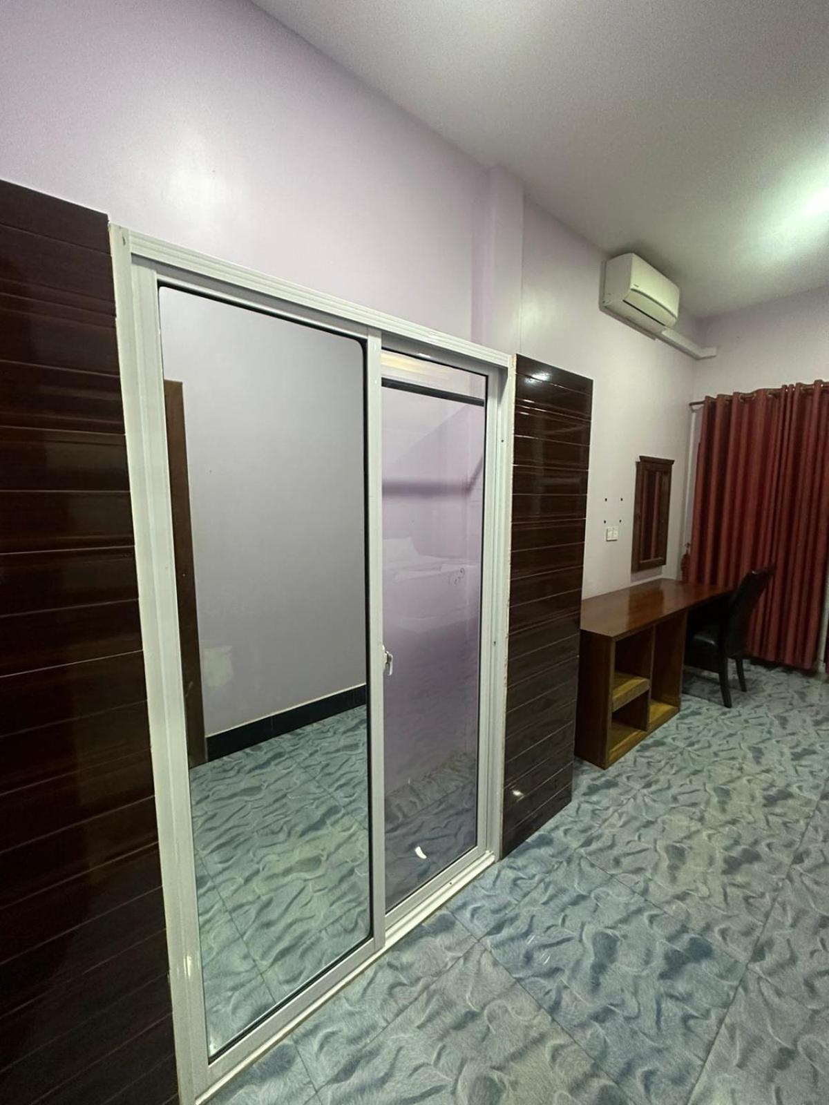 The Vibe Guesthouse Kampot Buitenkant foto