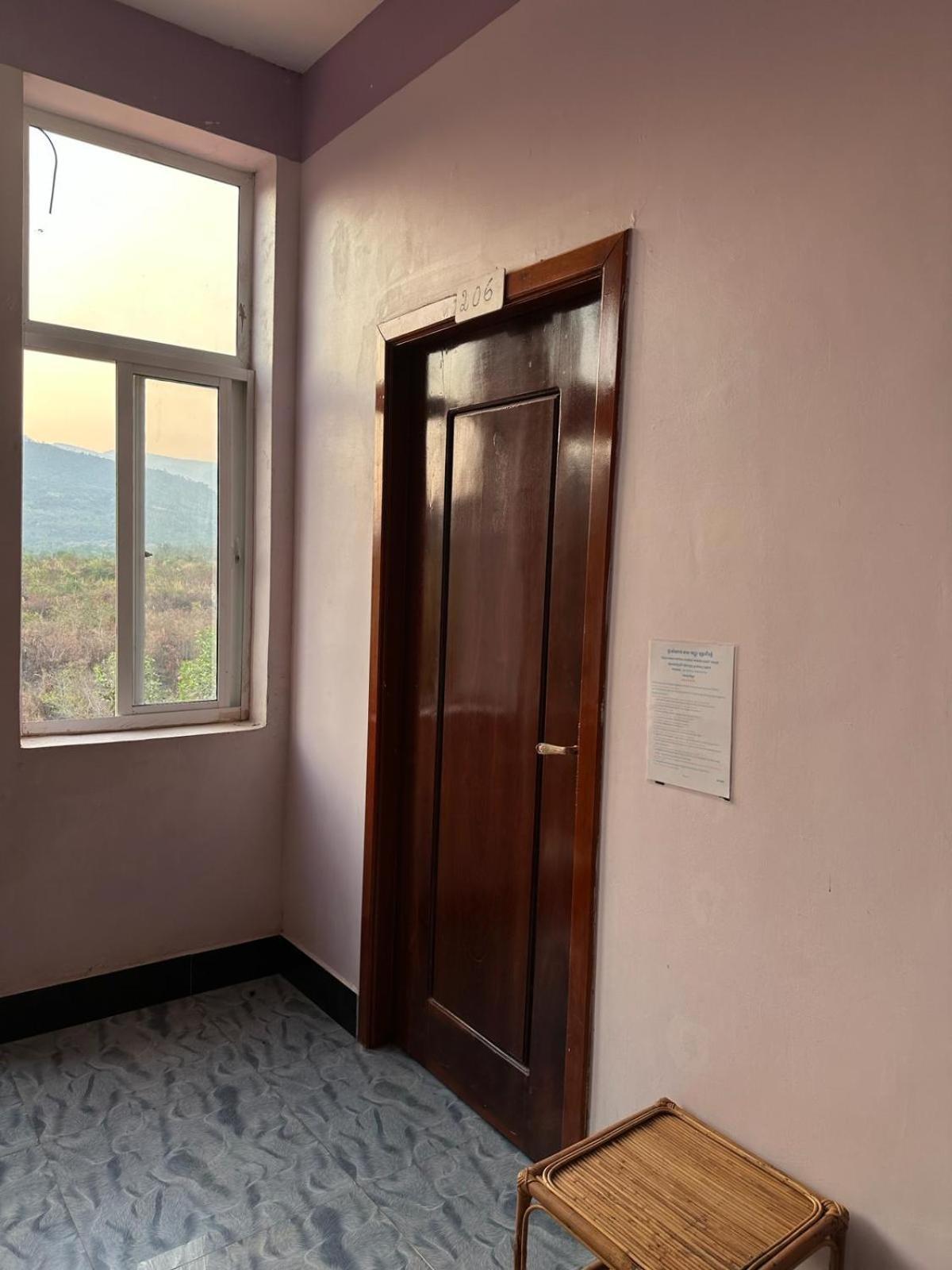 The Vibe Guesthouse Kampot Buitenkant foto